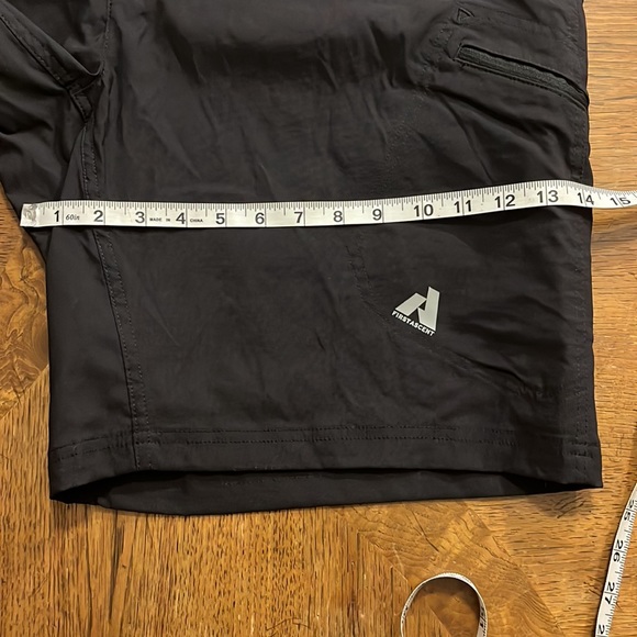 NWT Men’s Eddie Bauer size 44 Guid Pro Shorts 9” - Picture 9 of 10